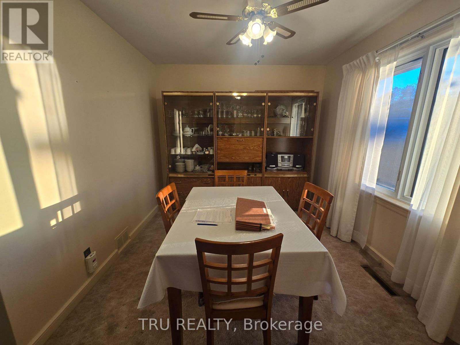 1 Joan Street, Ottawa, Ontario  K2G 1H9 - Photo 4 - X12558432