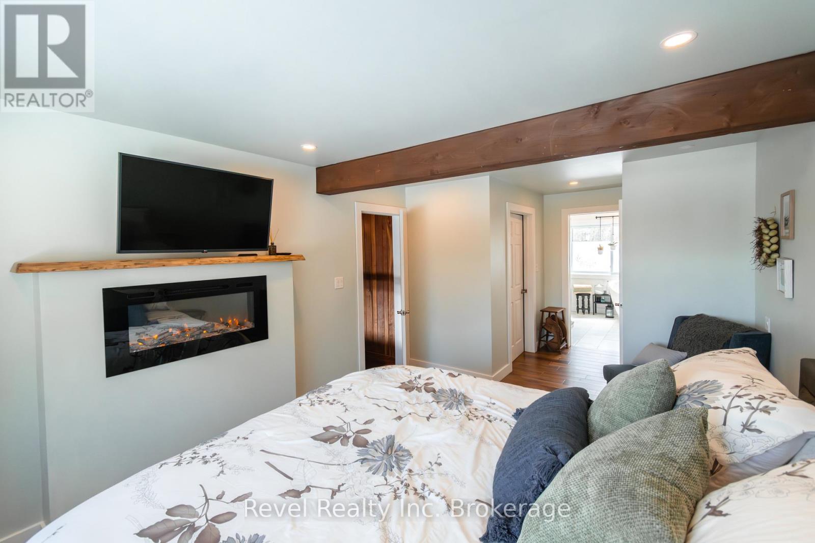 855 Highway 17 E, Bonfield, Ontario  P0H 1E0 - Photo 24 - X12168587