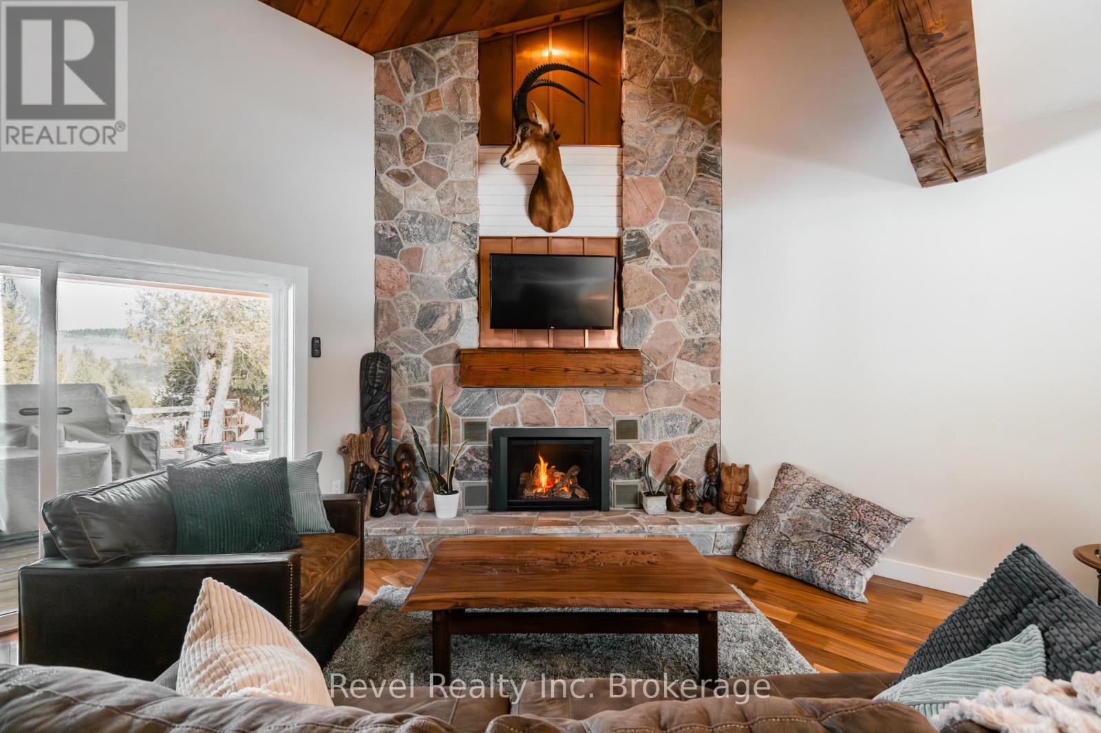 855 Highway 17 E, Bonfield, Ontario  P0H 1E0 - Photo 22 - X12168587