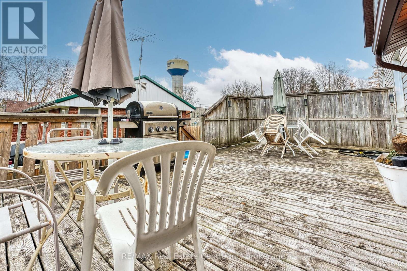 745 Main Street W, North Perth, Ontario  N4W 1B2 - Photo 12 - X12553118