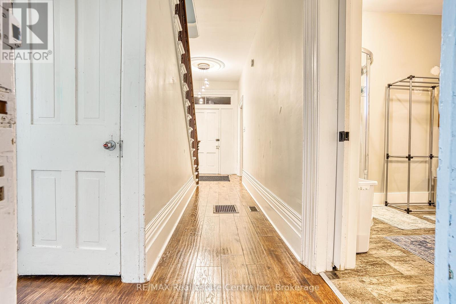 745 Main Street W, North Perth, Ontario  N4W 1B2 - Photo 15 - X12553118