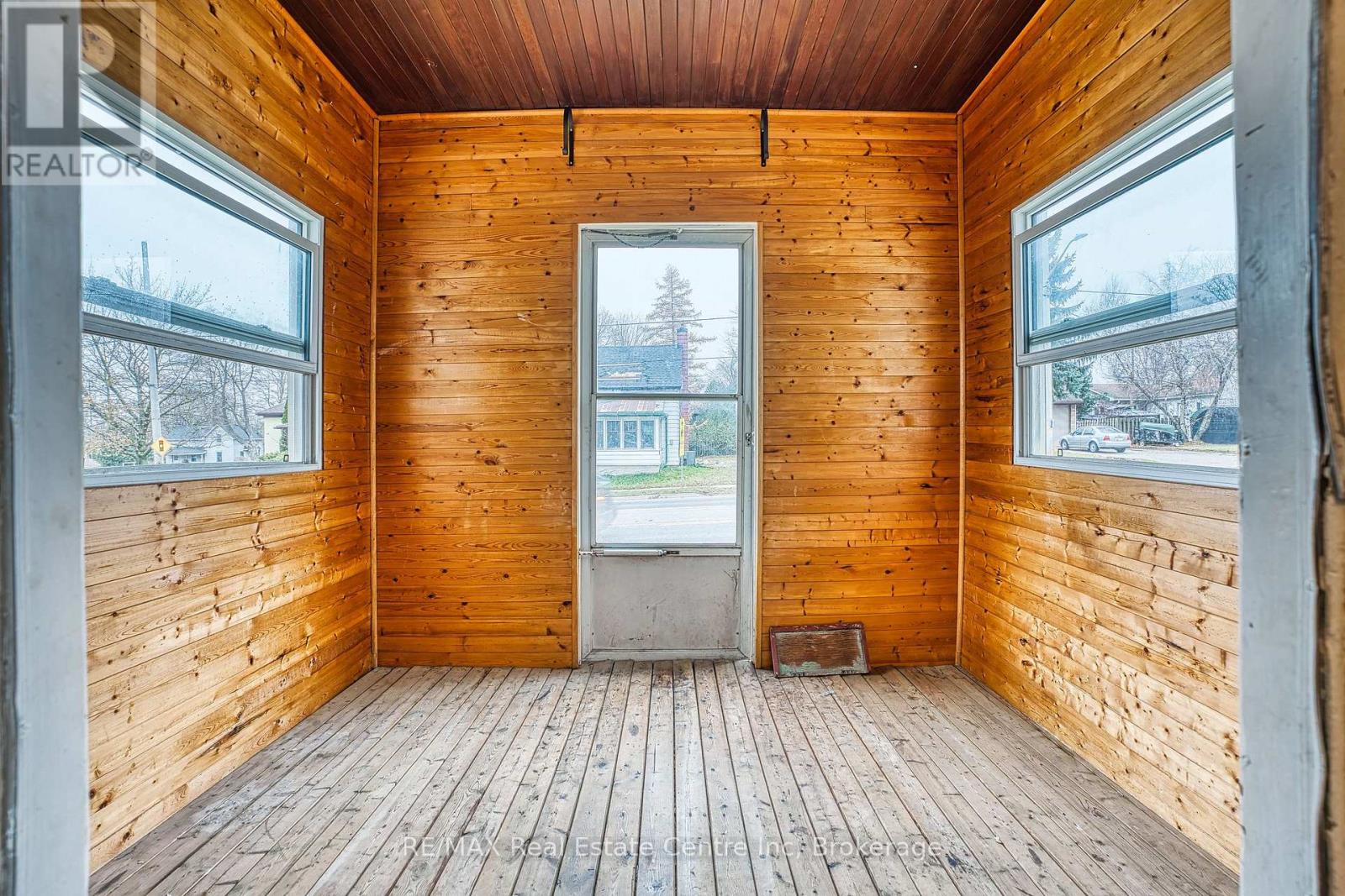 745 Main Street W, North Perth, Ontario  N4W 1B2 - Photo 37 - X12553118