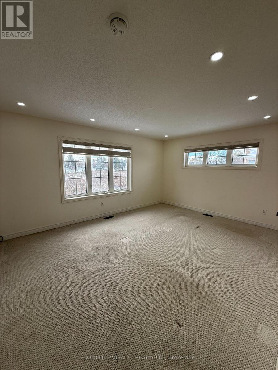 277 Gibson Circle, Bradford West Gwillimbury, Ontario  L3Z 0X2 - Photo 12 - N12558128