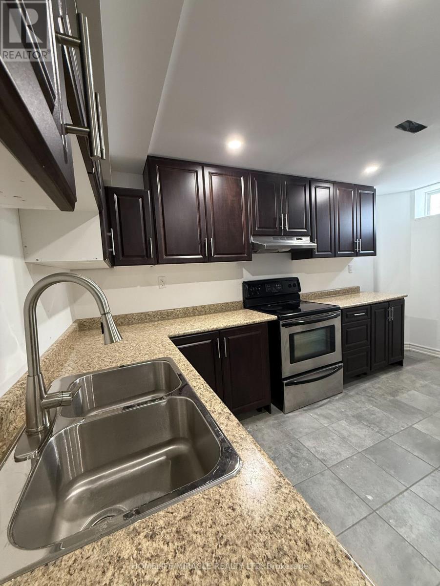 277 Gibson Circle, Bradford West Gwillimbury, Ontario  L3Z 0X2 - Photo 13 - N12558128