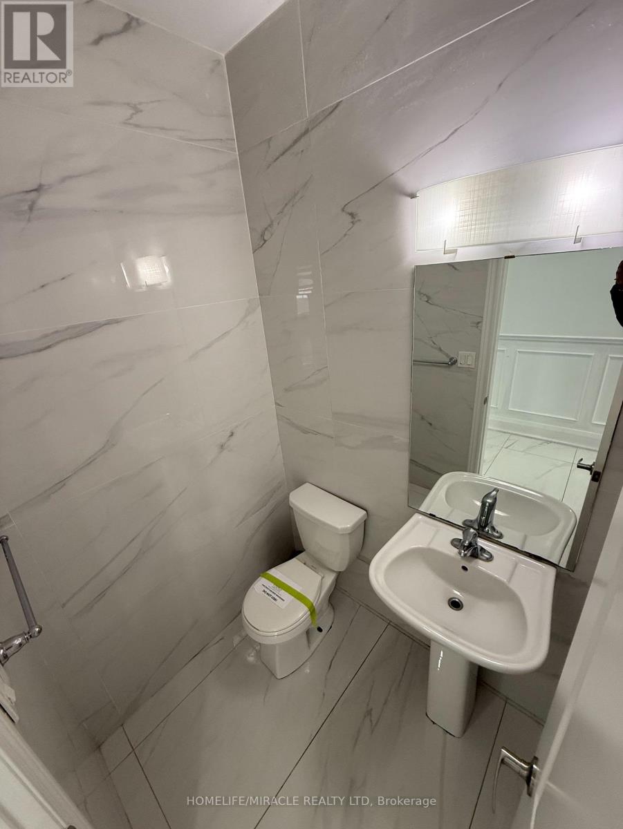 277 Gibson Circle, Bradford West Gwillimbury, Ontario  L3Z 0X2 - Photo 15 - N12558128