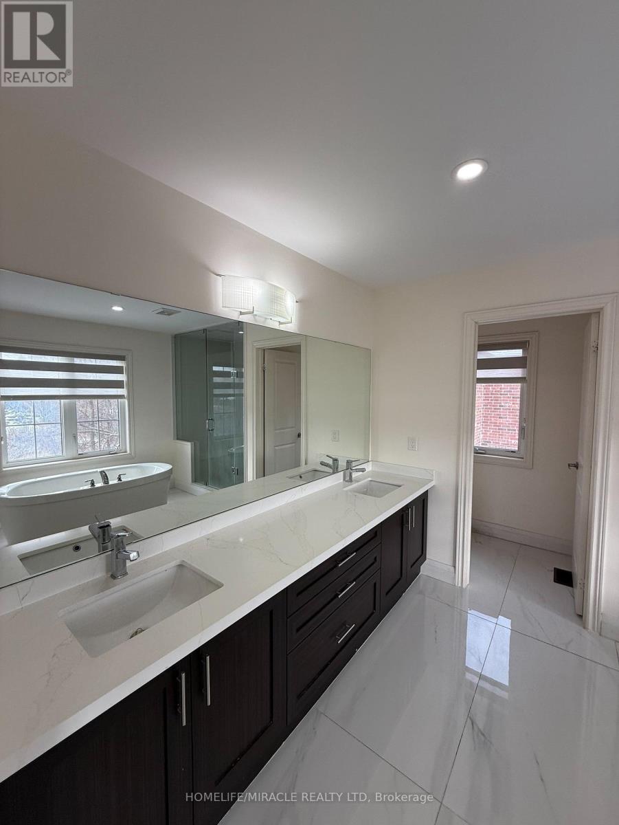 277 Gibson Circle, Bradford West Gwillimbury, Ontario  L3Z 0X2 - Photo 19 - N12558128