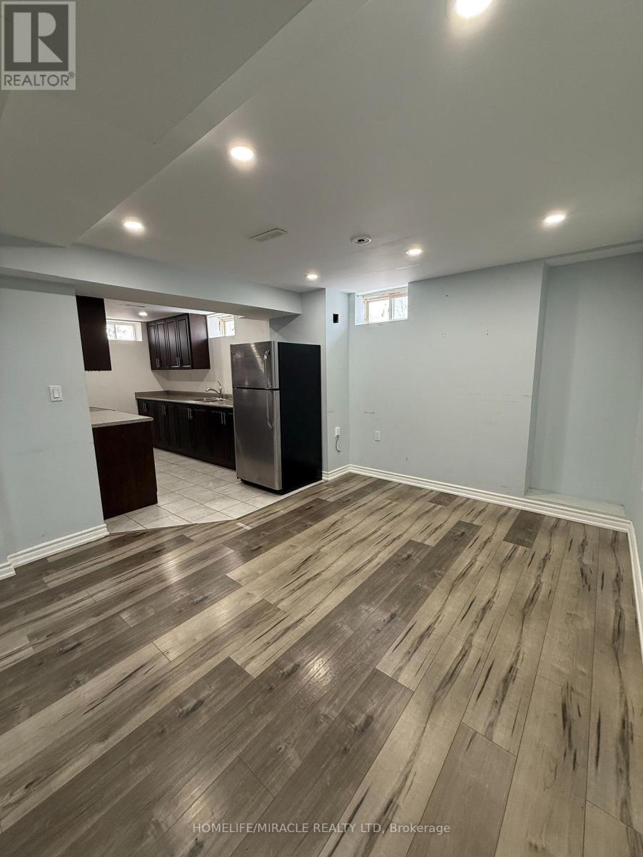 277 Gibson Circle, Bradford West Gwillimbury, Ontario  L3Z 0X2 - Photo 25 - N12558128