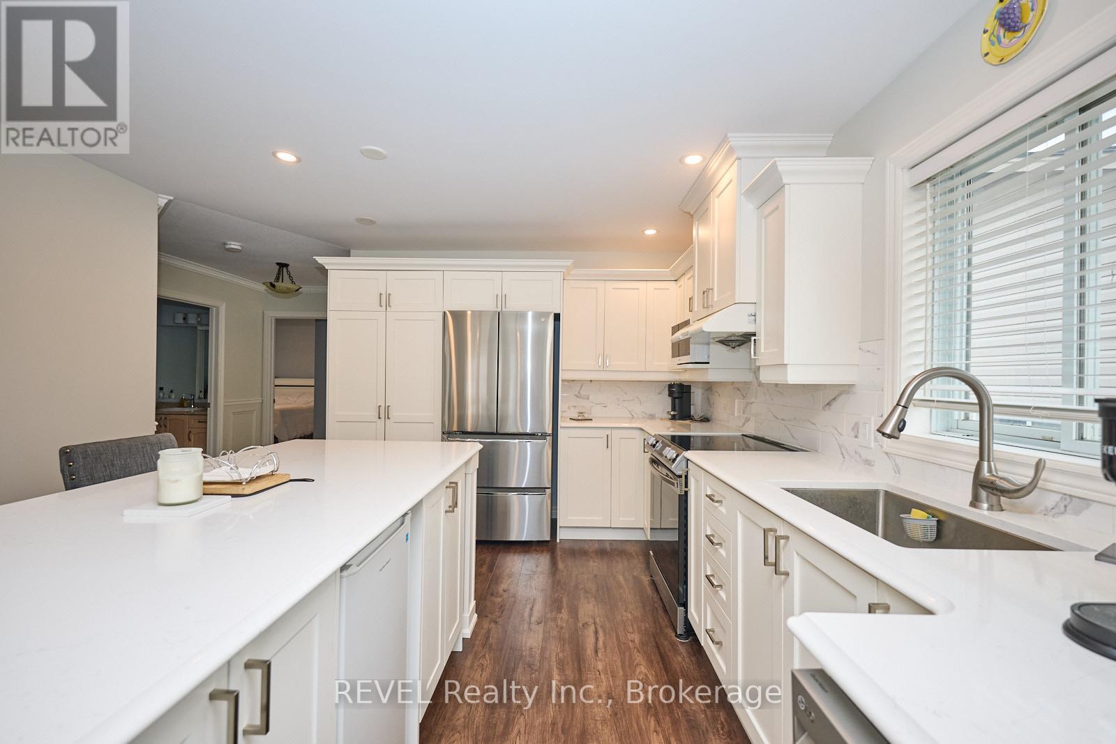 43 Rochelle Crescent, Fort Erie, Ontario  L0S 1N0 - Photo 12 - X12558338