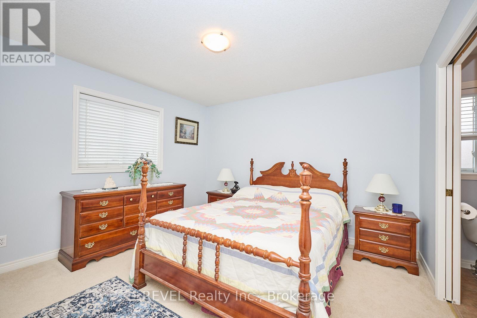 43 Rochelle Crescent, Fort Erie, Ontario  L0S 1N0 - Photo 15 - X12558338