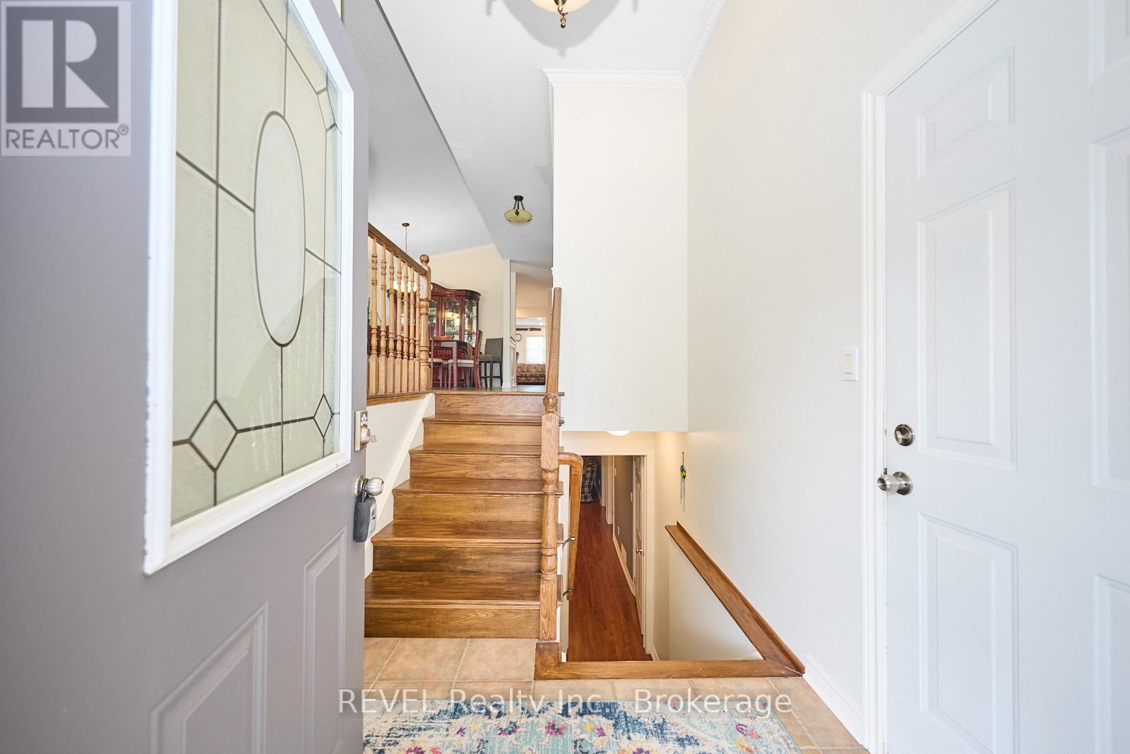 43 Rochelle Crescent, Fort Erie, Ontario  L0S 1N0 - Photo 5 - X12558338