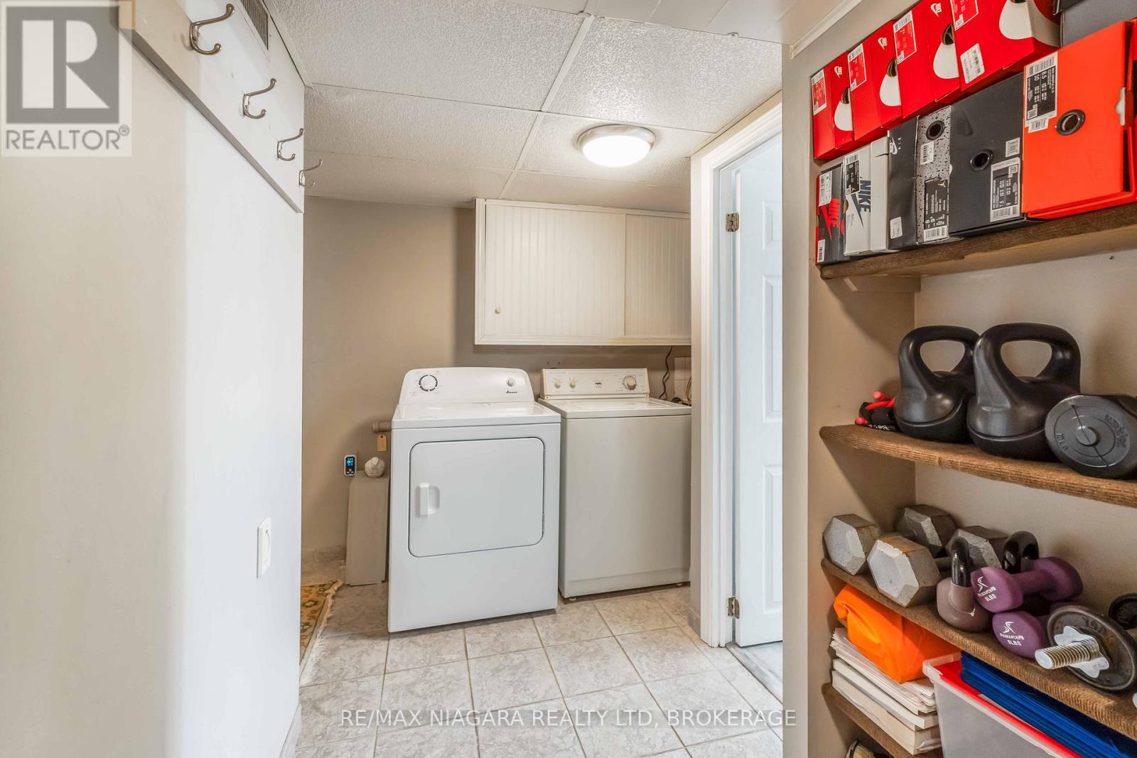 2921 Gail Avenue, Niagara Falls, Ontario  L2J 2E1 - Photo 15 - X12558452