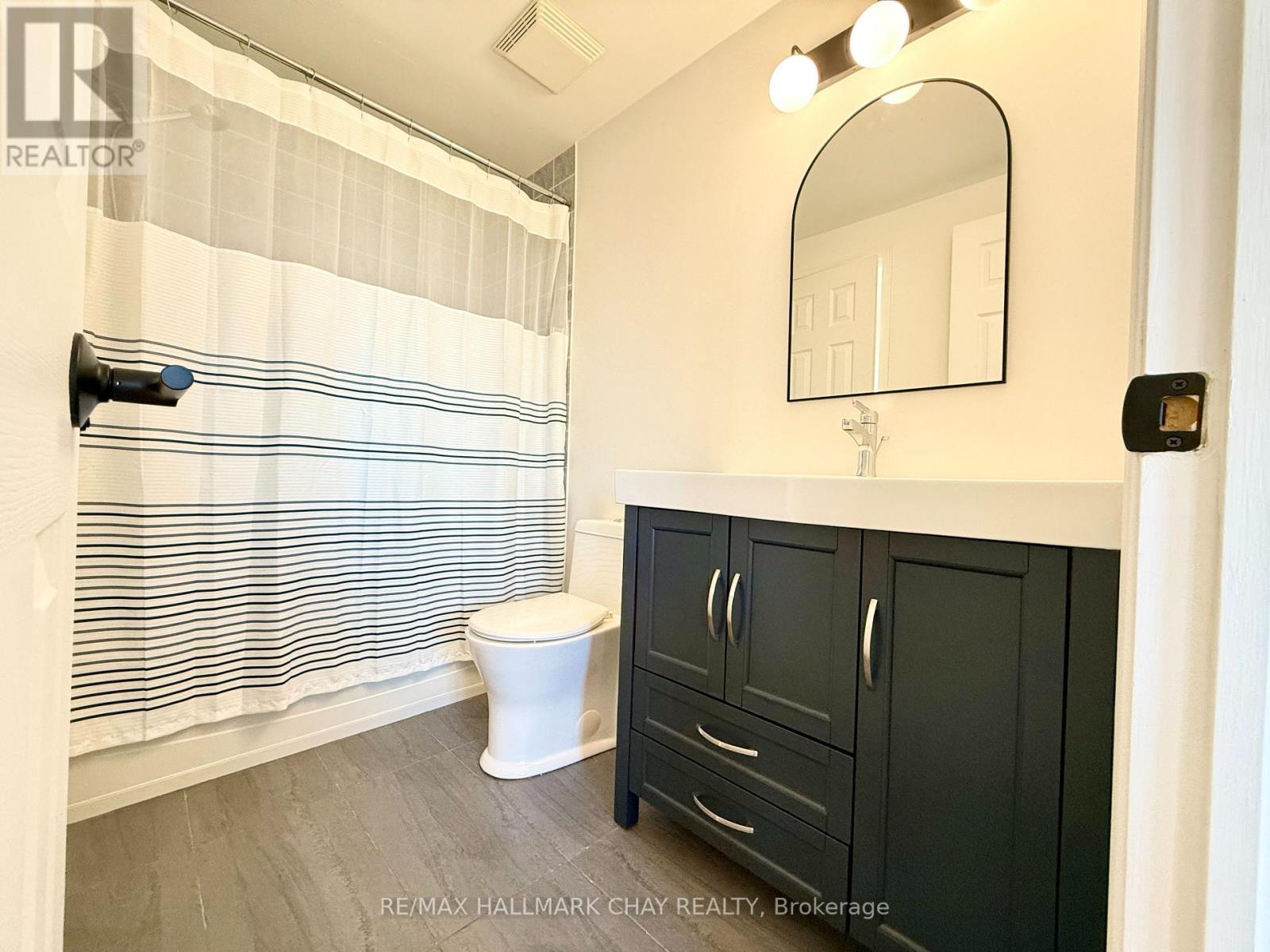 137 Courtney Crescent, Barrie, Ontario  L4N 5S9 - Photo 12 - S12558182