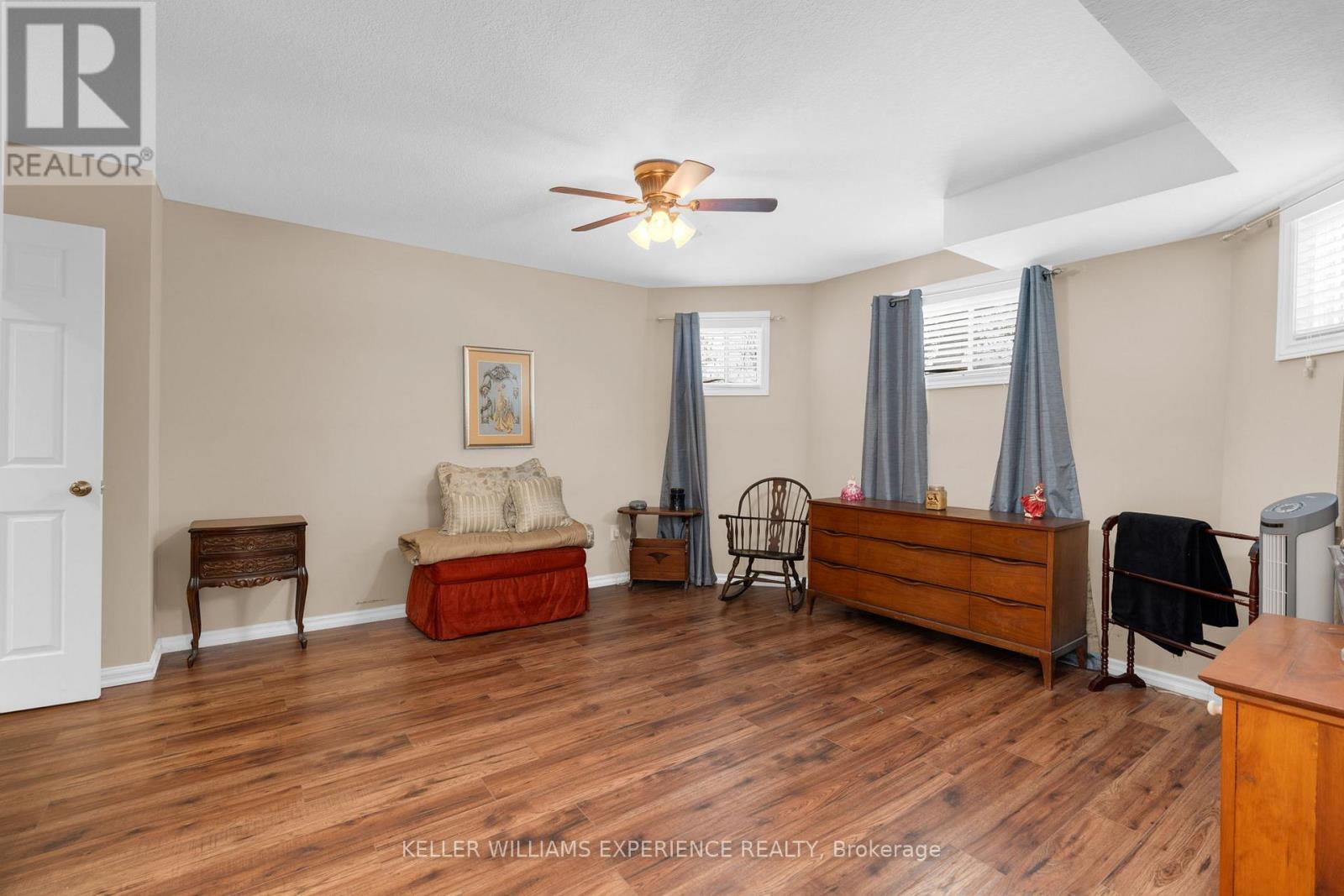 33 Allsop Crescent, Barrie, Ontario  L4N 8T7 - Photo 18 - S12558188