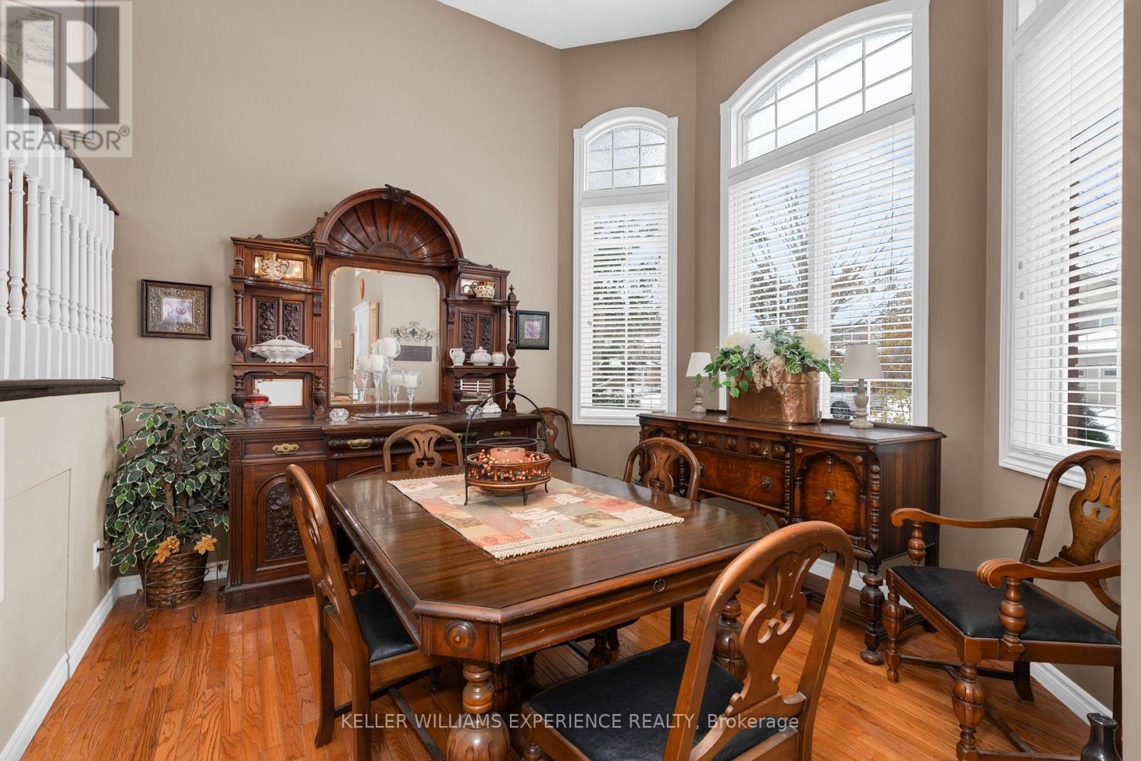 33 Allsop Crescent, Barrie, Ontario  L4N 8T7 - Photo 2 - S12558188