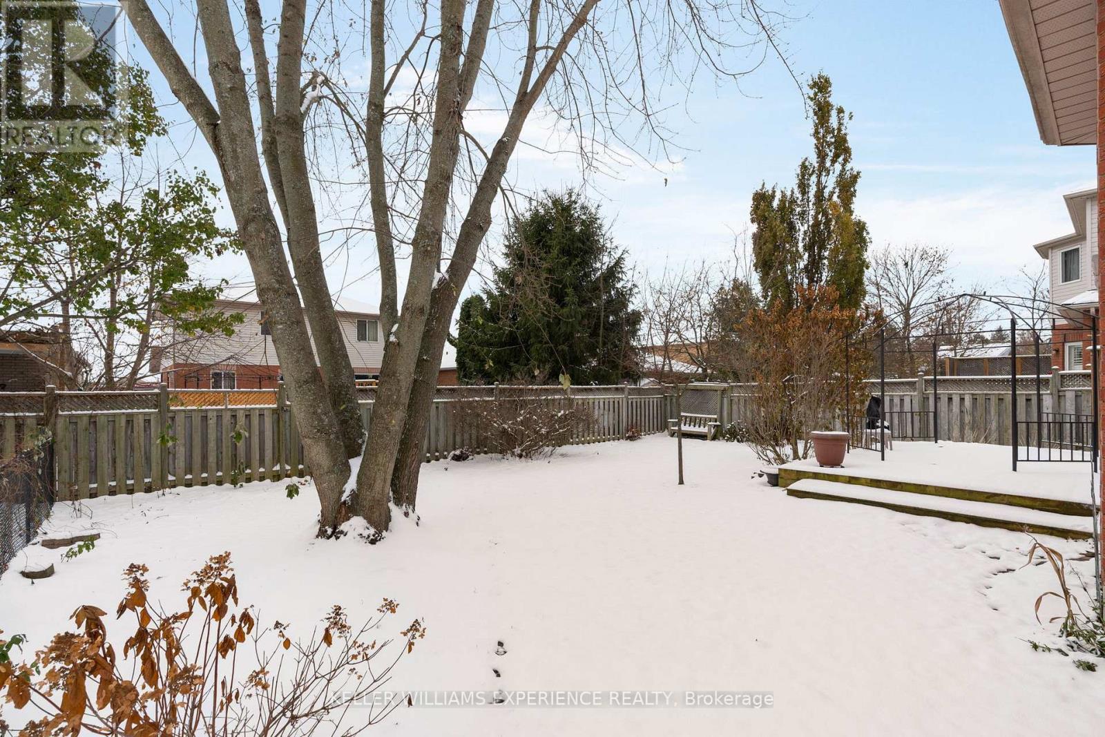 33 Allsop Crescent, Barrie, Ontario  L4N 8T7 - Photo 20 - S12558188