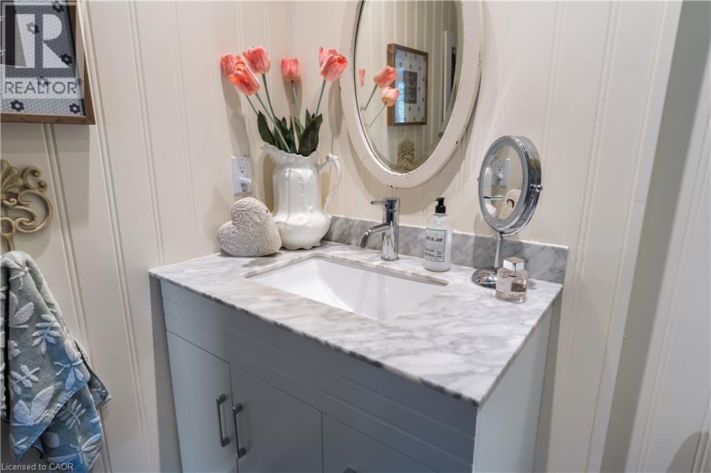 3710 Main Street Unit# 201, Niagara Falls, Ontario  L2G 6B1 - Photo 16 - 40789093