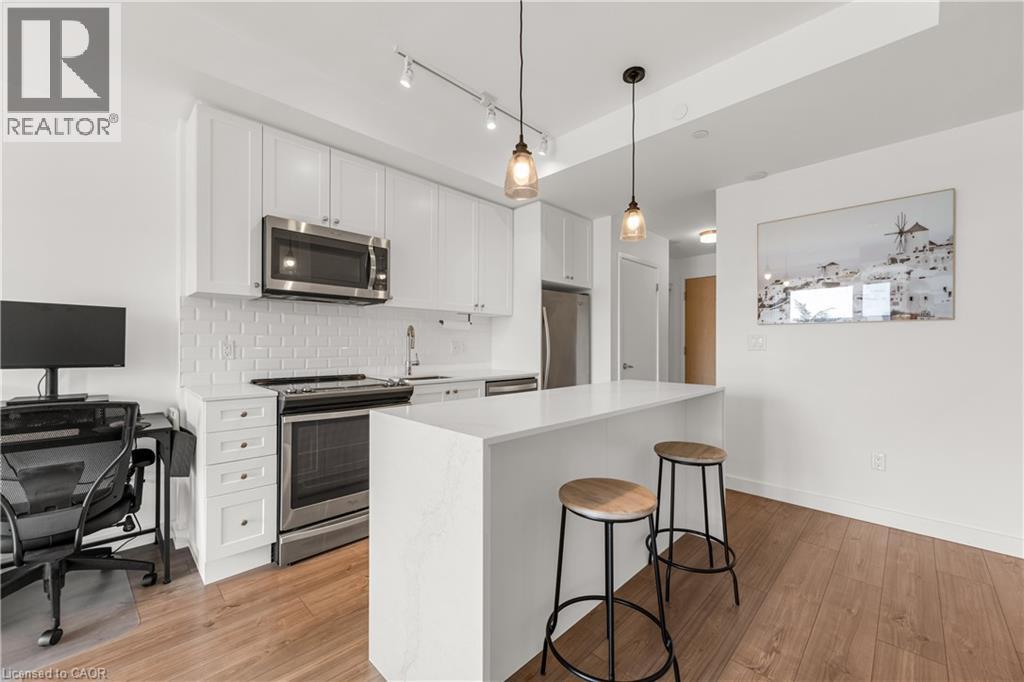 150 Sabina Drive Unit# 301, Oakville, Ontario  L6H 0W3 - Photo 12 - 40789056