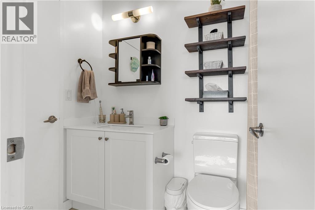 150 Sabina Drive Unit# 301, Oakville, Ontario  L6H 0W3 - Photo 23 - 40789056