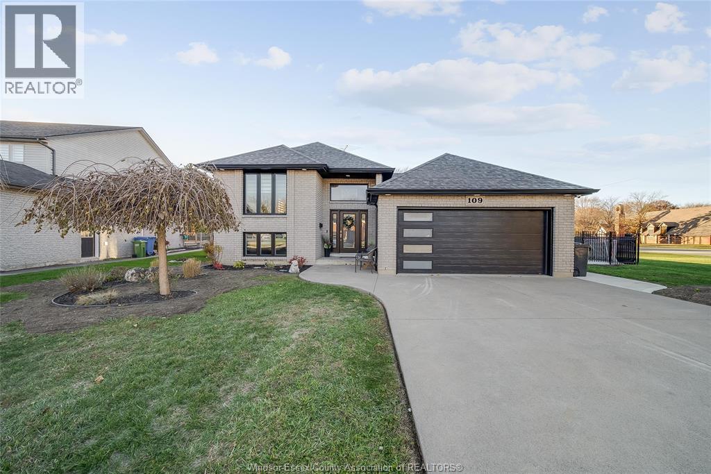 MLS# 25028270: 109 WINTERMUTE AVENUE, Lakeshore, Canada