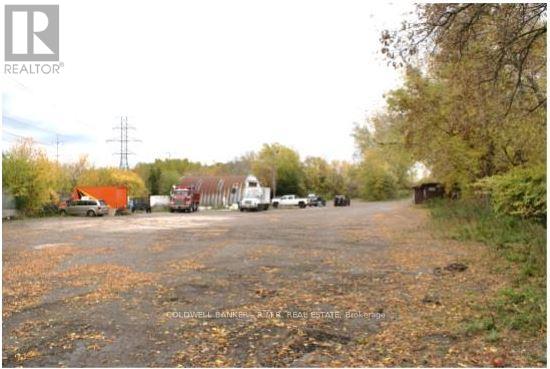 8815 Sheppard Avenue, Toronto, Ontario  M1B 5R7 - Photo 3 - E12558326