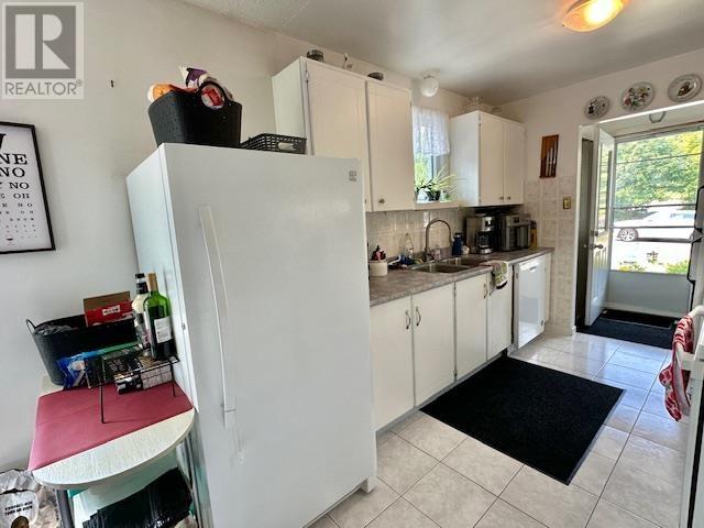 57 Hergott Ave, Elliot Lake, Ontario  P5A 3B1 - Photo 4 - SM252118