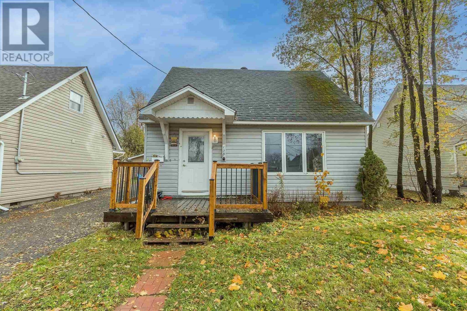 138 Brien Ave, Sault Ste. Marie, Ontario  P6B 2Y8 - Photo 1 - SM253256