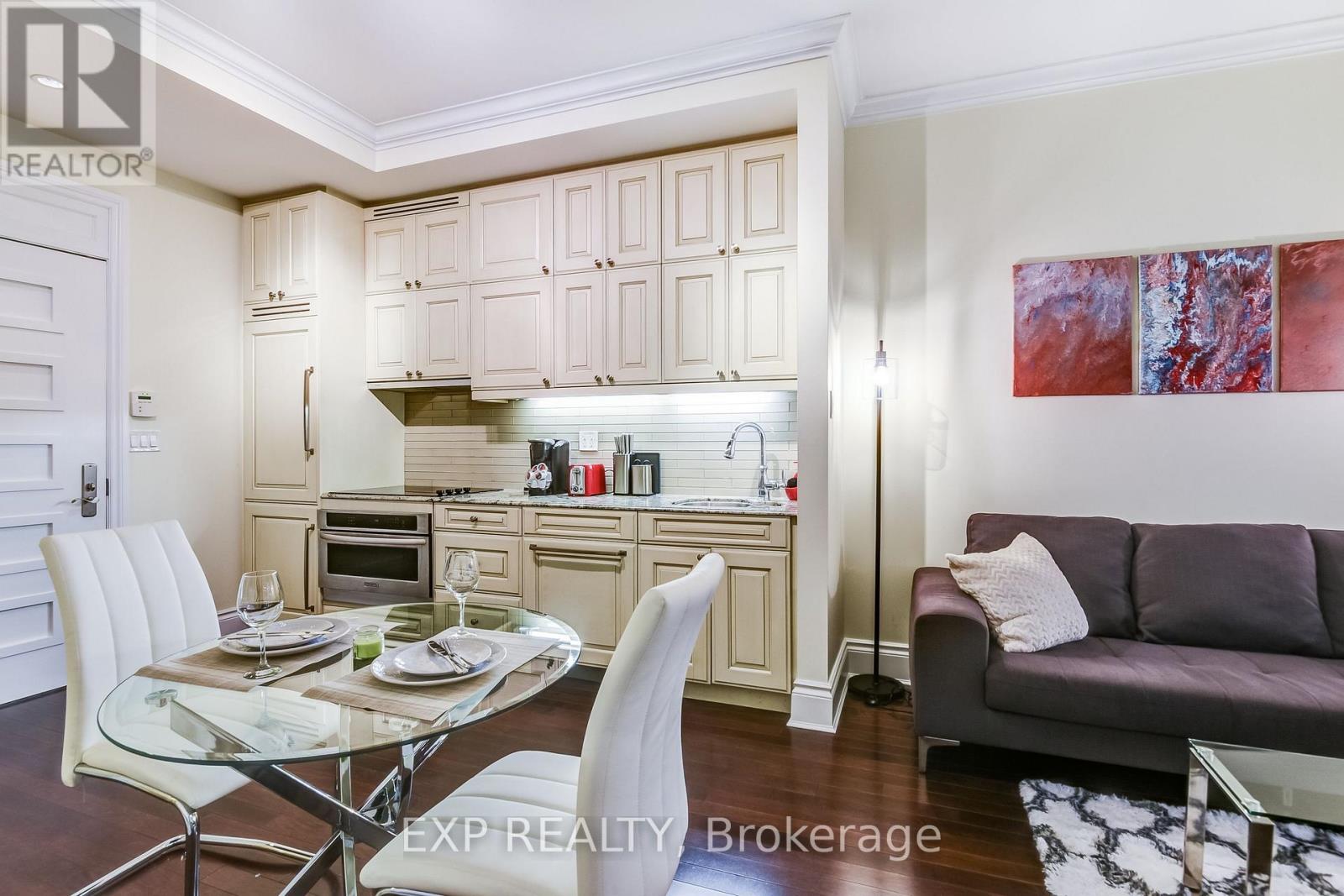 527 - 22 Leader Lane, Toronto, Ontario  M5E 1S5 - Photo 18 - C12542960