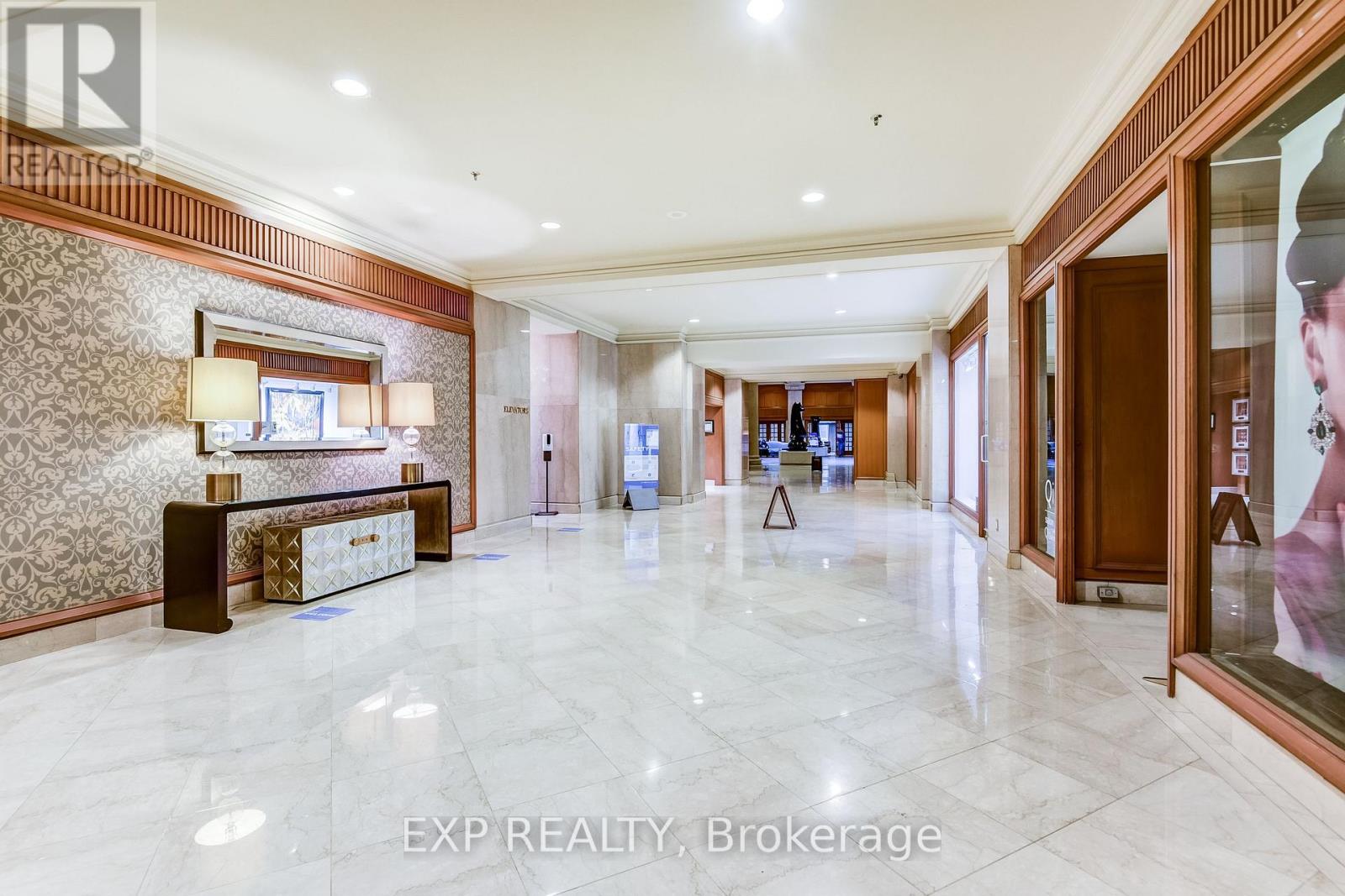 527 - 22 Leader Lane, Toronto, Ontario  M5E 1S5 - Photo 7 - C12542960