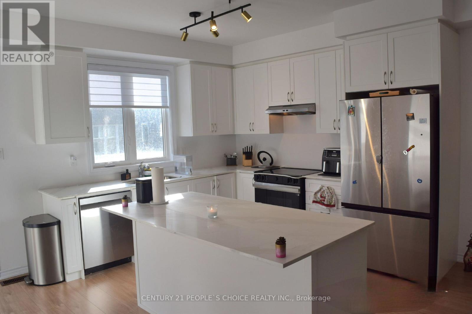 107 Molozzi Street, Erin, Ontario  N0B 1T0 - Photo 5 - X12551996