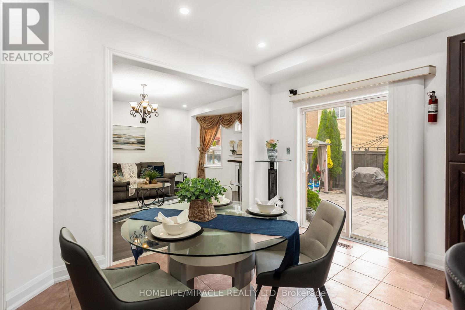 20 Atira Avenue, Brampton, Ontario  L7A 3T3 - Photo 14 - W12558134