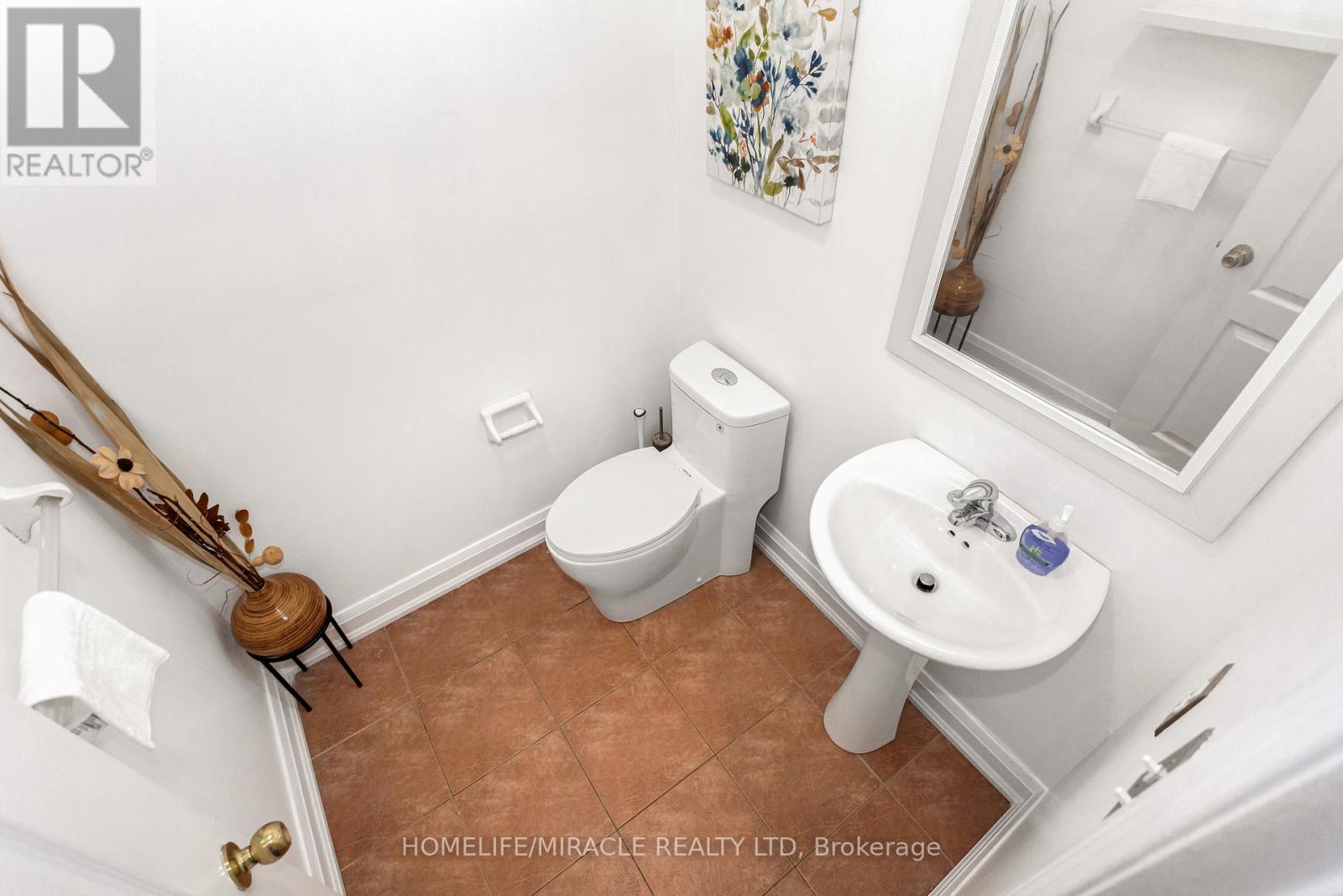 20 Atira Avenue, Brampton, Ontario  L7A 3T3 - Photo 15 - W12558134