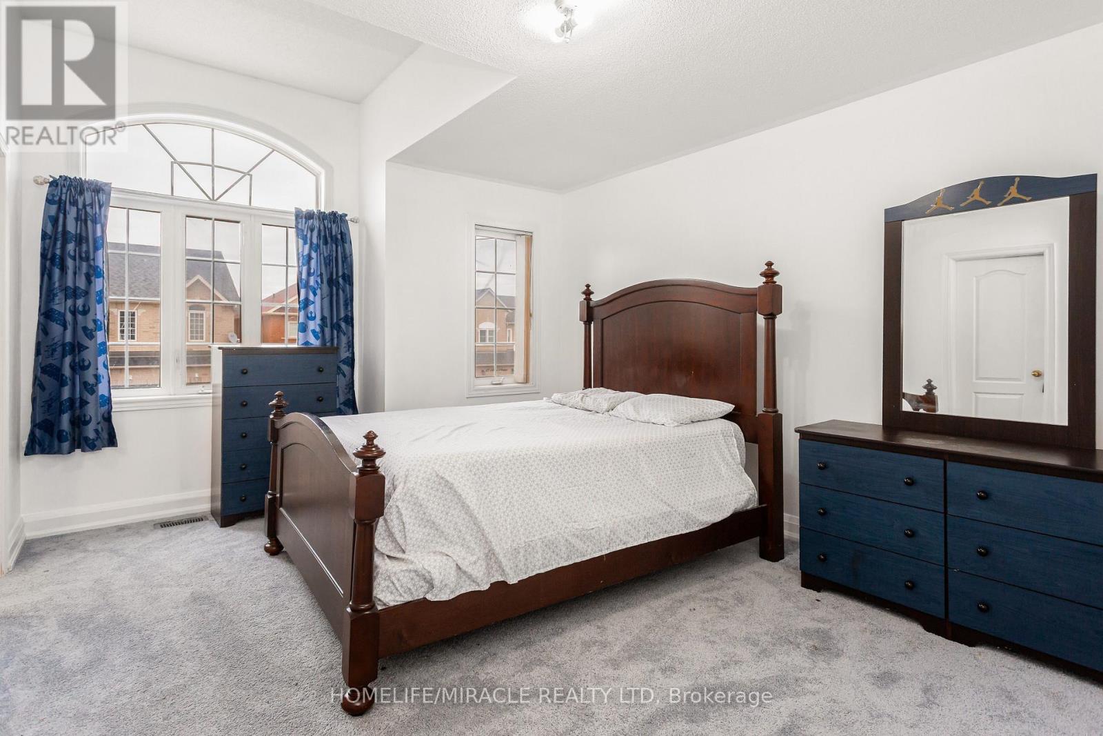 20 Atira Avenue, Brampton, Ontario  L7A 3T3 - Photo 25 - W12558134