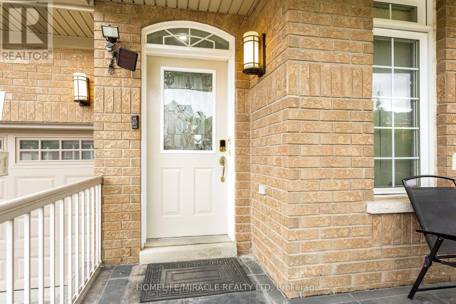 20 Atira Avenue, Brampton, Ontario  L7A 3T3 - Photo 3 - W12558134