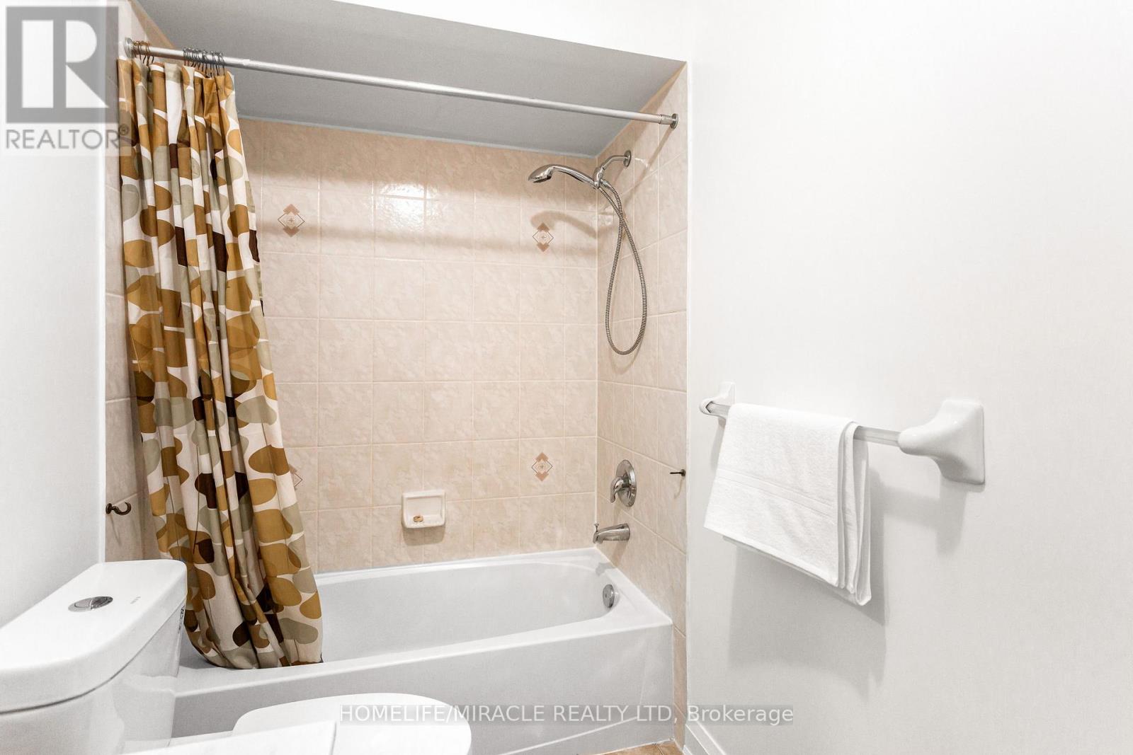 20 Atira Avenue, Brampton, Ontario  L7A 3T3 - Photo 33 - W12558134