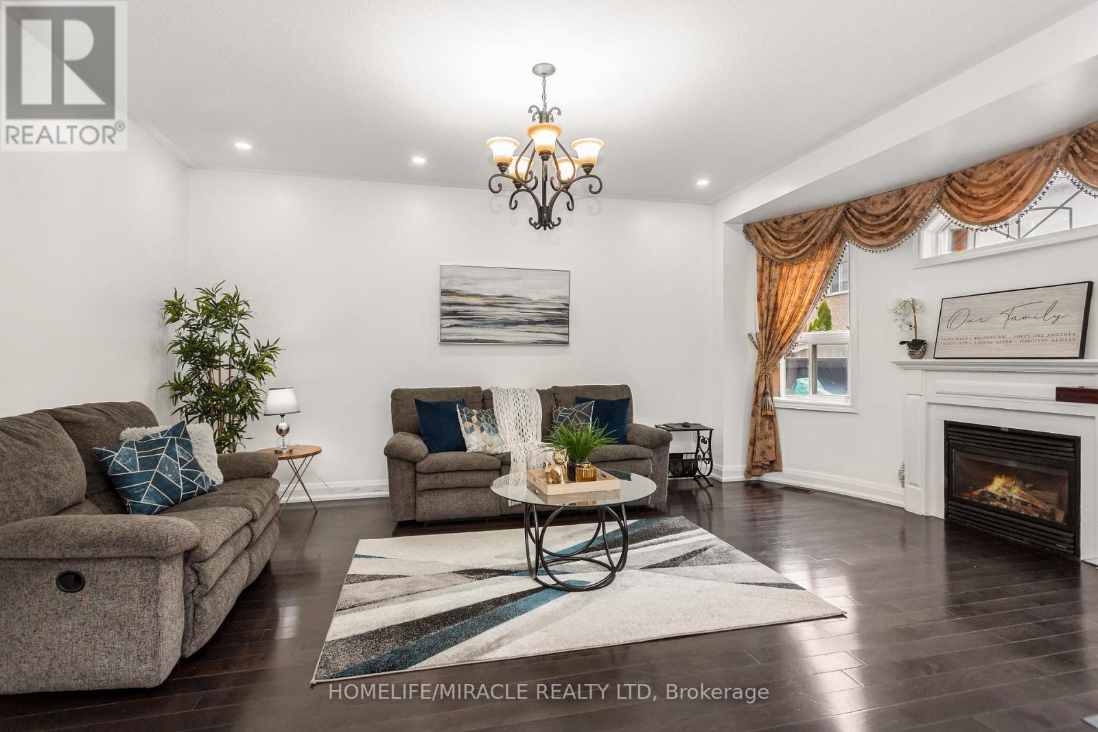 20 Atira Avenue, Brampton, Ontario  L7A 3T3 - Photo 8 - W12558134