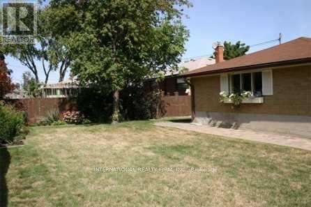 2 Tynevale Drive, Toronto, Ontario  M9R 2B4 - Photo 2 - W12558160