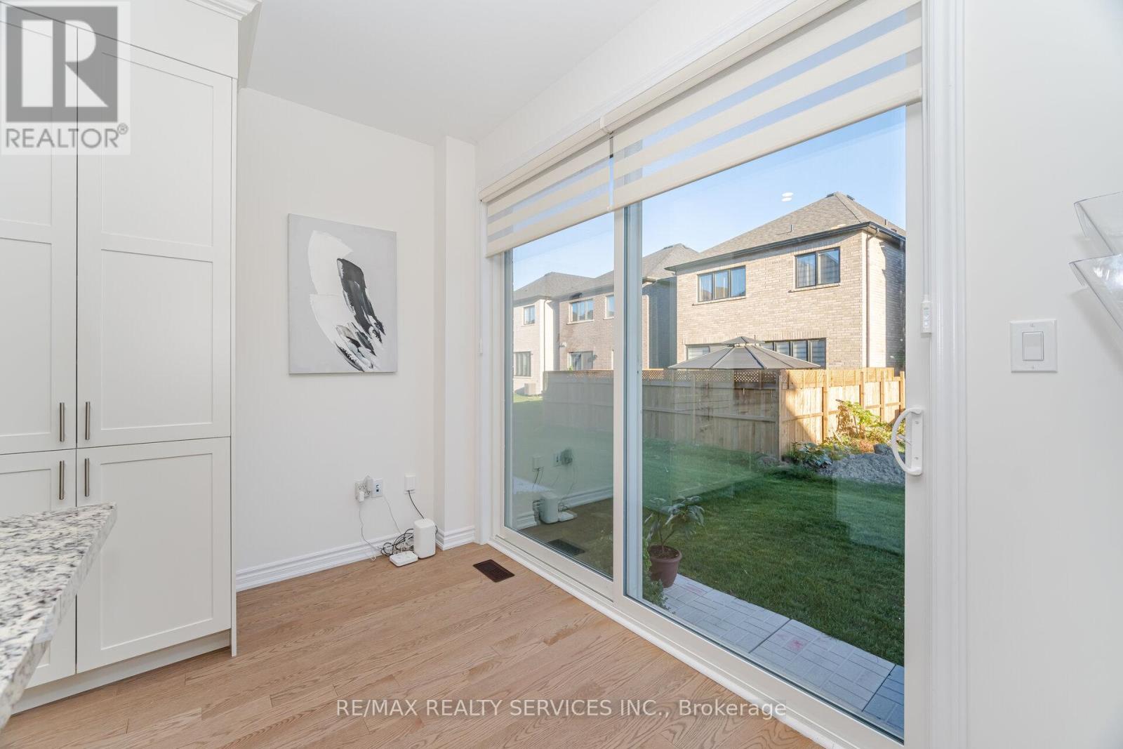 29 Lippa Drive, Caledon, Ontario  L7C 4M3 - Photo 14 - W12558176