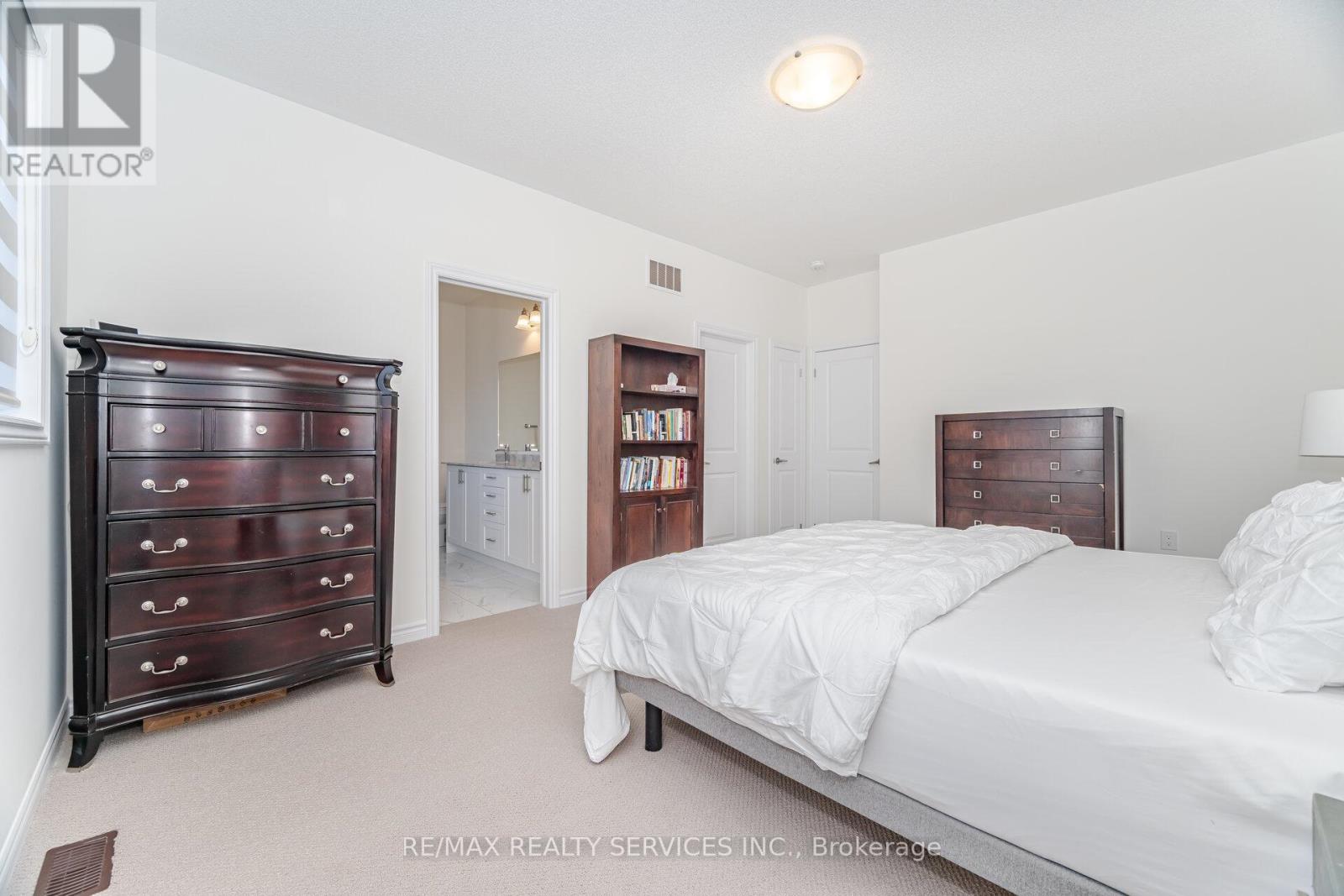 29 Lippa Drive, Caledon, Ontario  L7C 4M3 - Photo 21 - W12558176