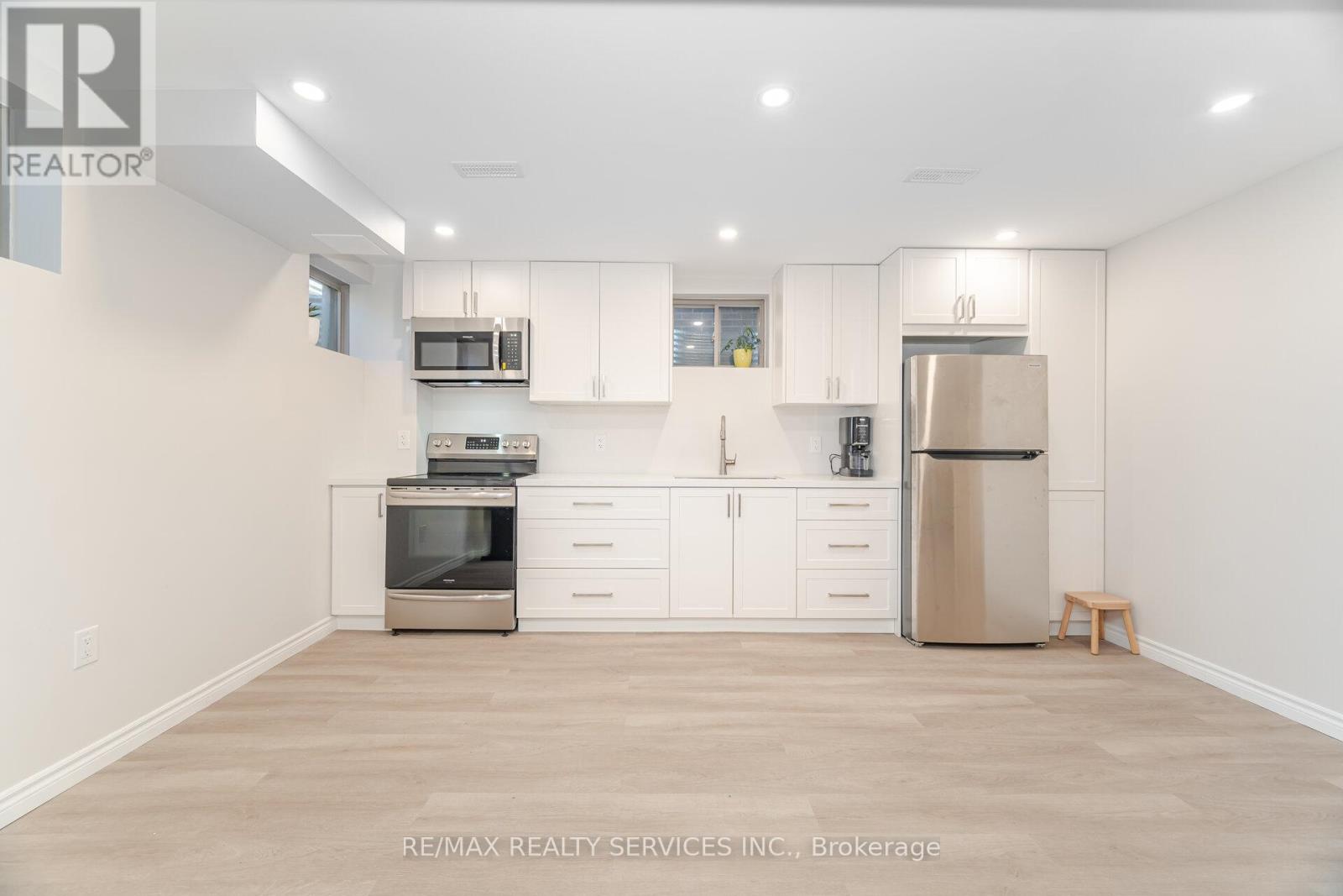 29 Lippa Drive, Caledon, Ontario  L7C 4M3 - Photo 36 - W12558176