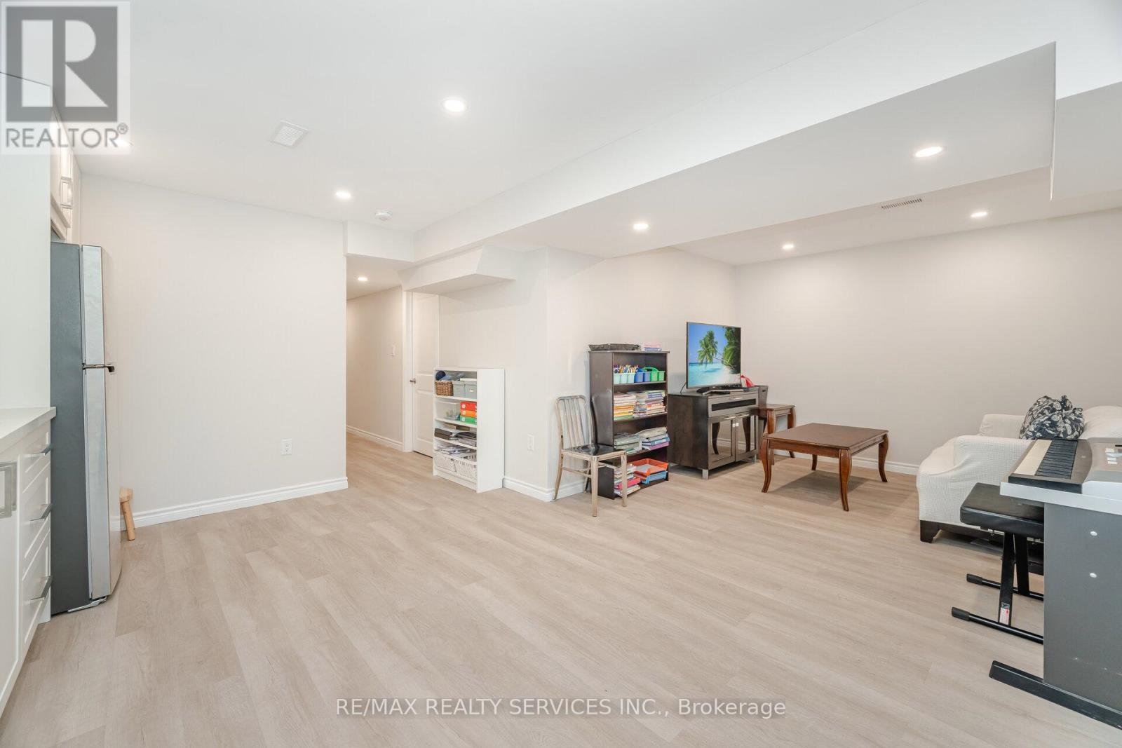 29 Lippa Drive, Caledon, Ontario  L7C 4M3 - Photo 40 - W12558176