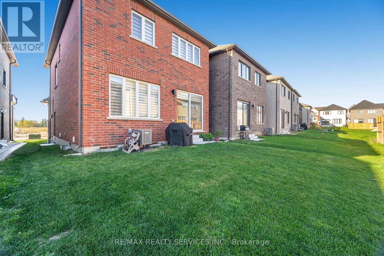 29 Lippa Drive, Caledon, Ontario  L7C 4M3 - Photo 49 - W12558176