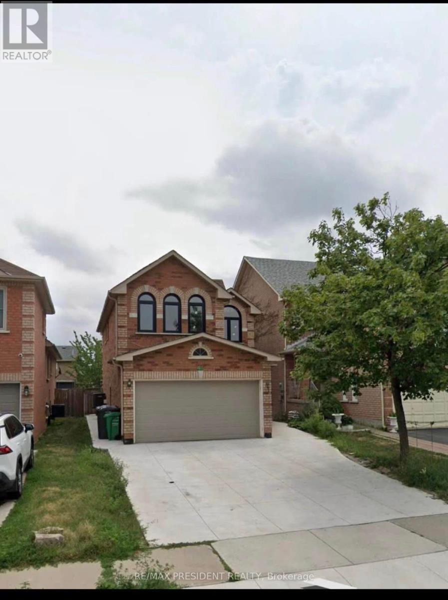 40 Mosley Crescent, Brampton, Ontario  L6Y 5C8 - Photo 1 - W12558184