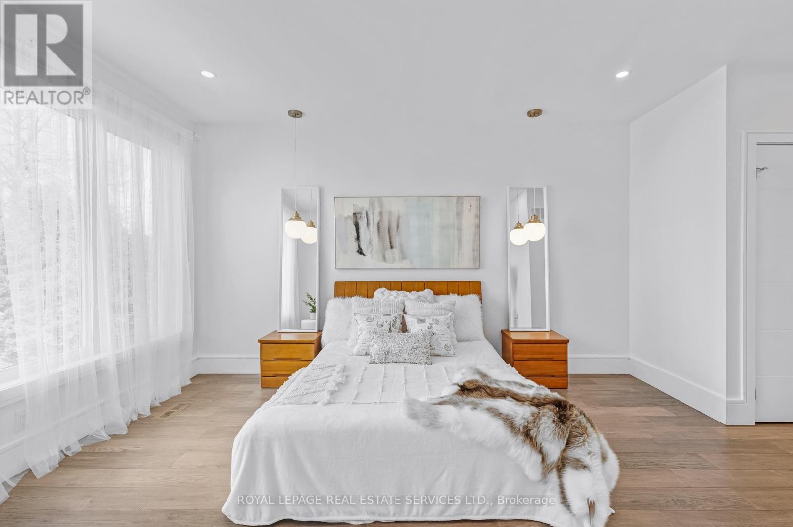 8 Branch Avenue, Toronto, Ontario  M8W 1M7 - Photo 27 - W12558196