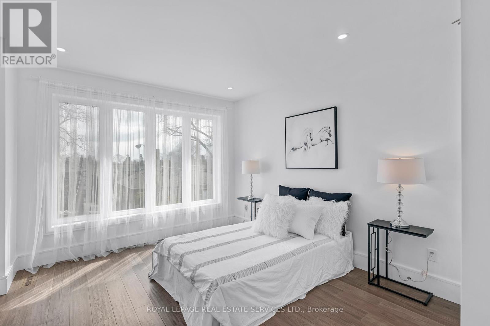 8 Branch Avenue, Toronto, Ontario  M8W 1M7 - Photo 32 - W12558196