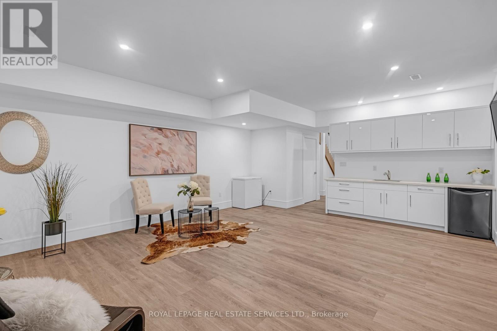 8 Branch Avenue, Toronto, Ontario  M8W 1M7 - Photo 38 - W12558196