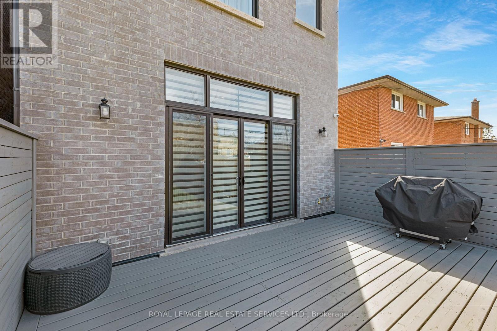 8 Branch Avenue, Toronto, Ontario  M8W 1M7 - Photo 46 - W12558196