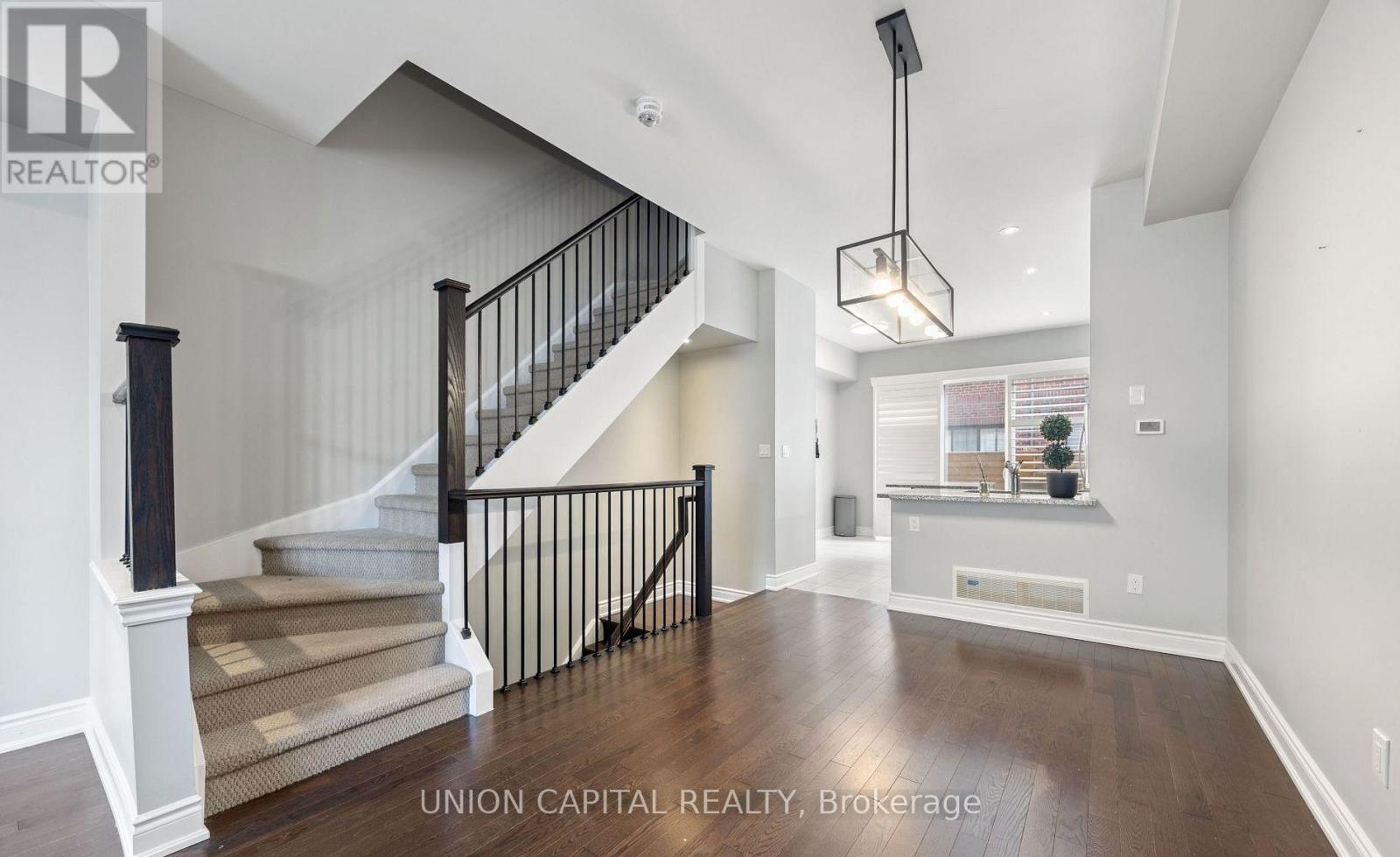 67 - 290 Royalton Common, Oakville, Ontario  L6H 0N4 - Photo 12 - W12558230