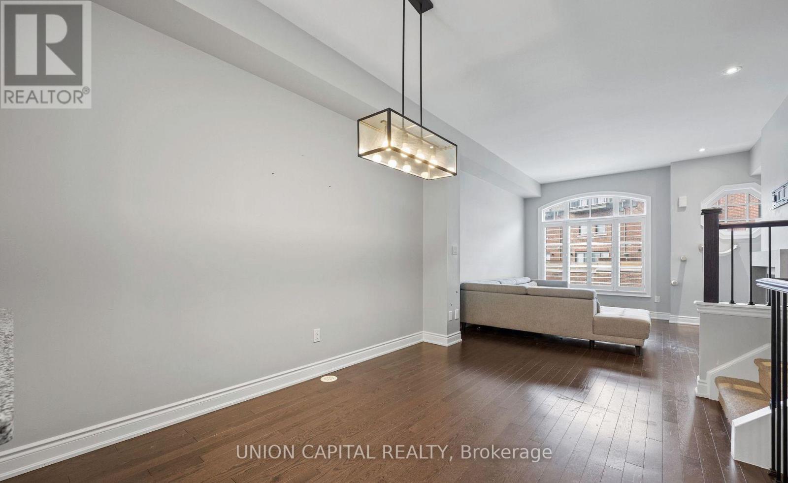 67 - 290 Royalton Common, Oakville, Ontario  L6H 0N4 - Photo 9 - W12558230