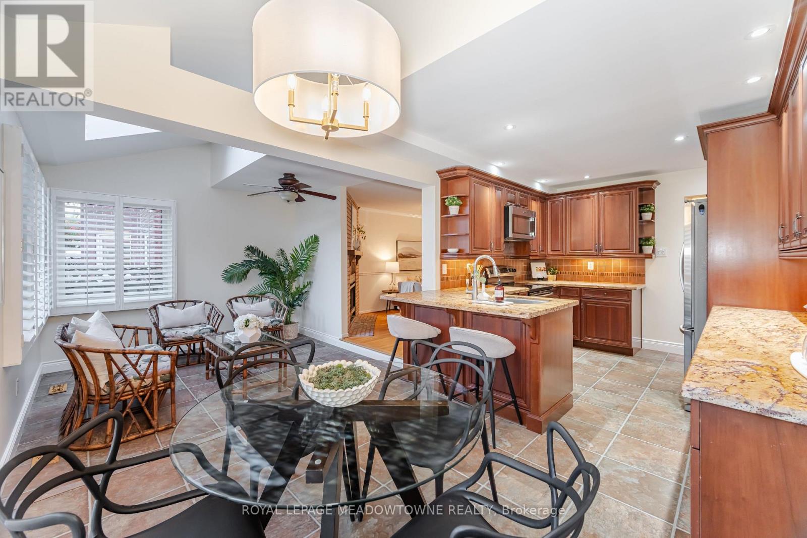 6236 Camgreen Circle, Mississauga, Ontario  L5N 4M5 - Photo 17 - W12558238