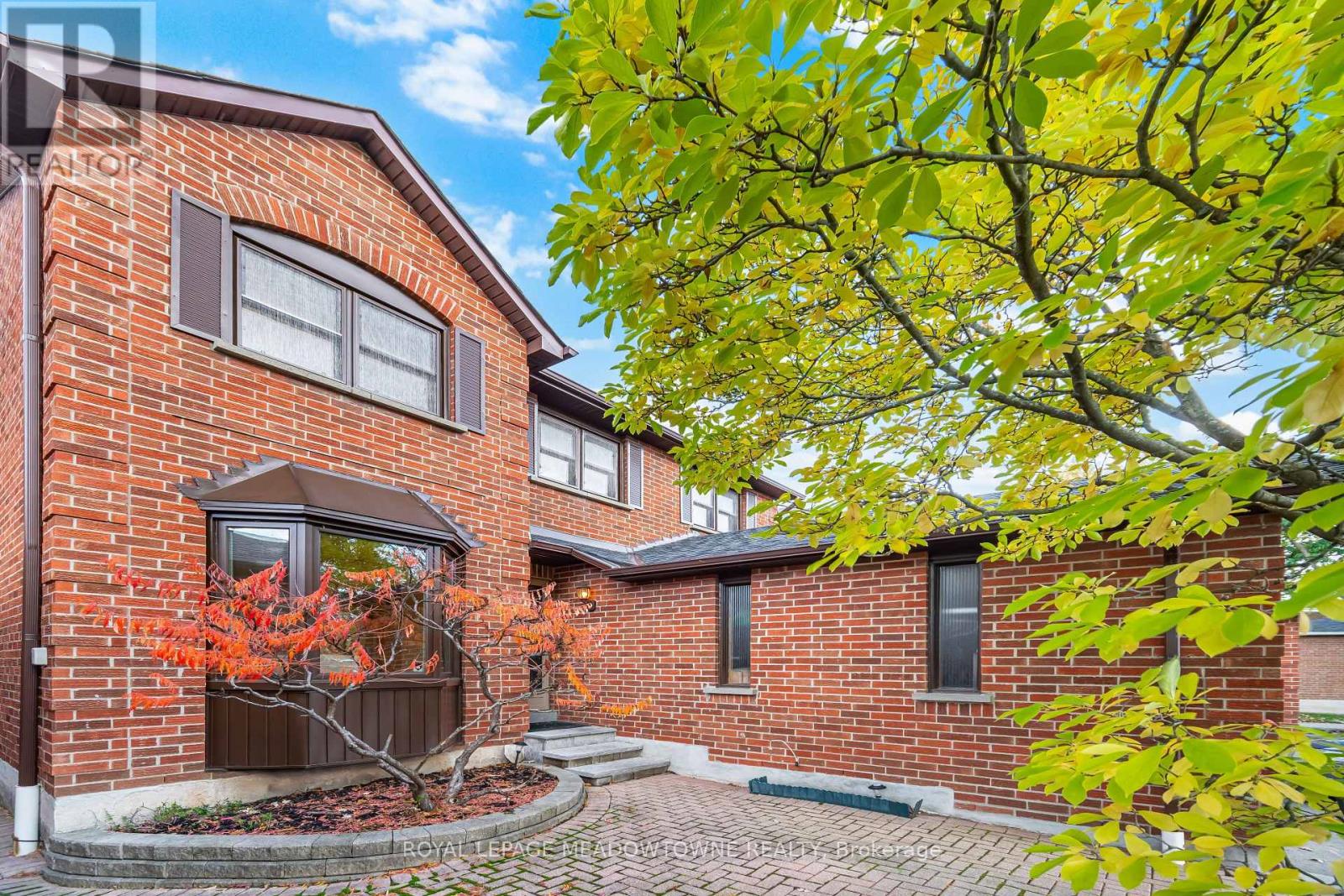 6236 Camgreen Circle, Mississauga, Ontario  L5N 4M5 - Photo 4 - W12558238